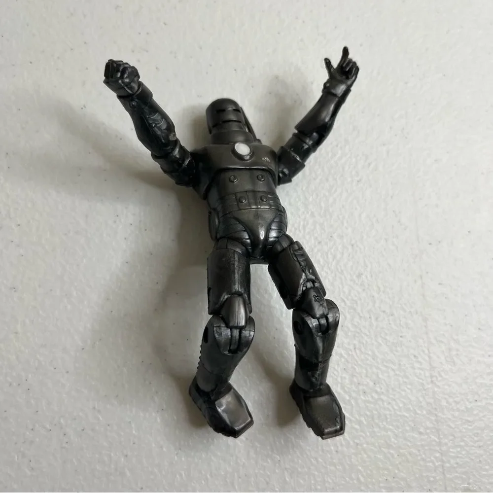 Iron Man Marvel Universe Hasbro Gray Grey Action Figure 2015 Avengers 4 Inch